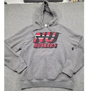 Captivating Apparel Nebraska Huskers Hoodie Mens Large Gray Distressed Graphic